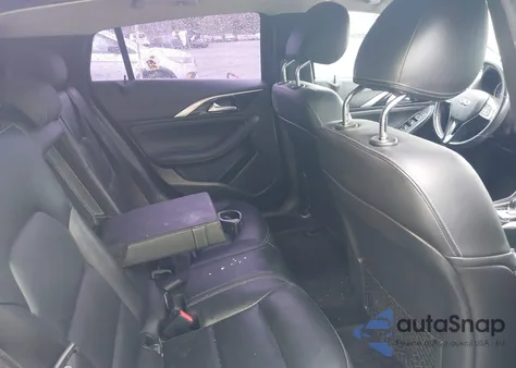 2018 Infiniti Qx30 Essential/Luxe/Luxury/Premium z USA, uszkodzony, nr VIN SJKCH5CR1JA042991